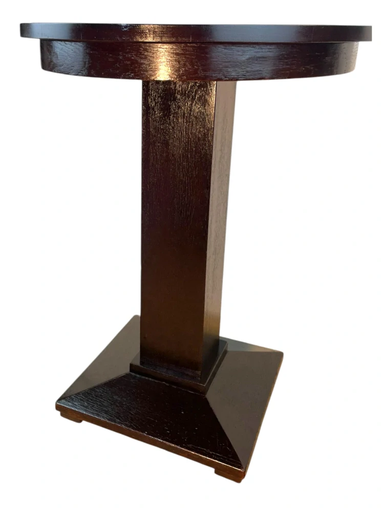 Starožitný konferenční stolek – rondokubismus