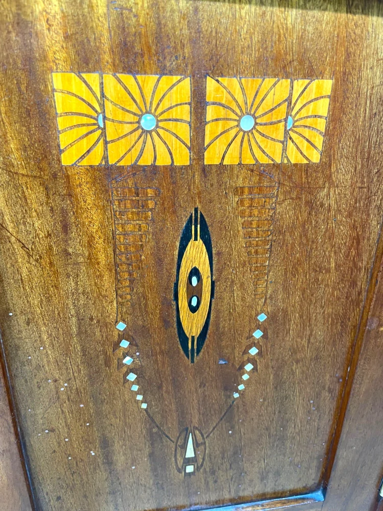 Starožitné noční stolky - secese