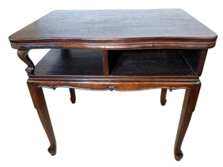 Starožitný konferenční stolek – historismus