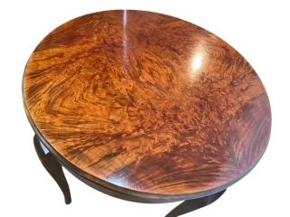 Konferenční stolek – historismus – první republika